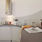 Luxury House Colosseo 아파트 *